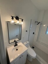 3460 4th Ave S, Unit 2 in St. Petersburg, FL - Foto de edificio - Building Photo