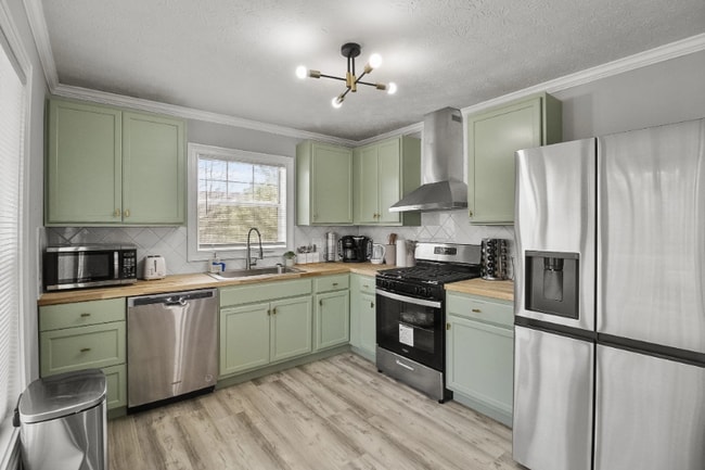 property at 216 River Birch Dr