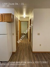 1209 Zajak Dr in Baraboo, WI - Building Photo - Building Photo