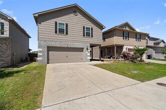4652 Raleigh Dalton Rd in Dallas, TX - Foto de edificio - Building Photo