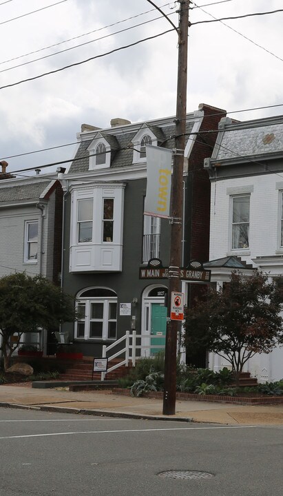 1827 W Main St in Richmond, VA - Foto de edificio