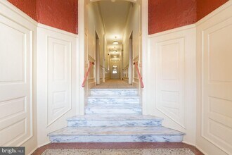 3014 Dent Pl NW, Unit 20E in Washington, DC - Building Photo - Building Photo