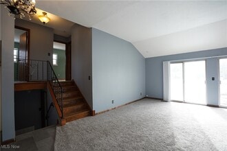 26913 Westwood Ln in Olmsted Township, OH - Building Photo - Building Photo