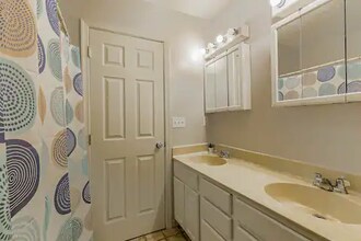 1019 Cricket Ln in Long Pond, PA - Building Photo - Building Photo