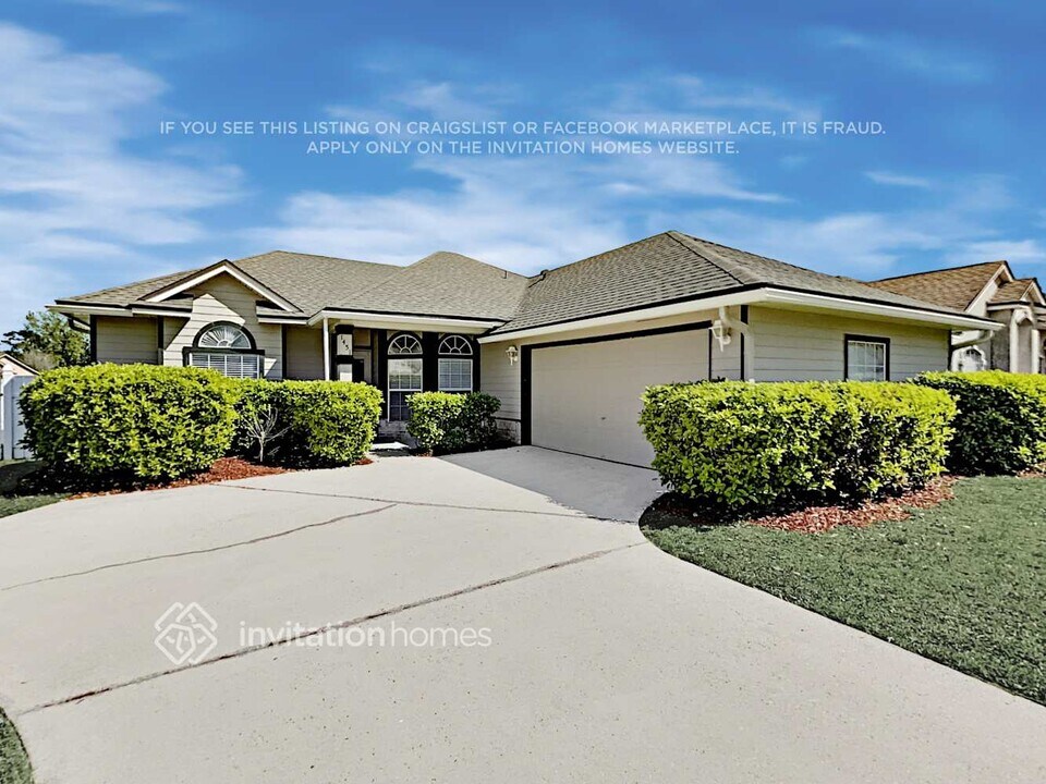 1451 Loblolly Ct in Orange Park, FL - Building Photo