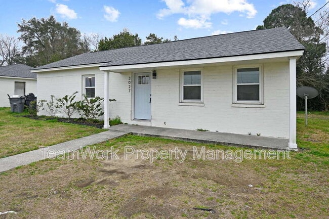 3027 Terry Dr in North Charleston, SC - Building Photo - Building Photo