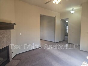 3217 Tenkiller Ct in Yukon, OK - Building Photo - Building Photo