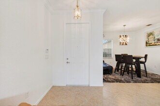 7533 Topiary Ave in Boynton Beach, FL - Building Photo - Building Photo