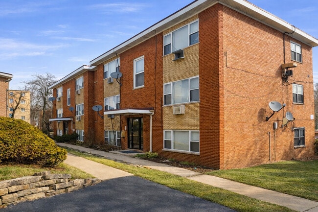 property at 2027 W 111th St