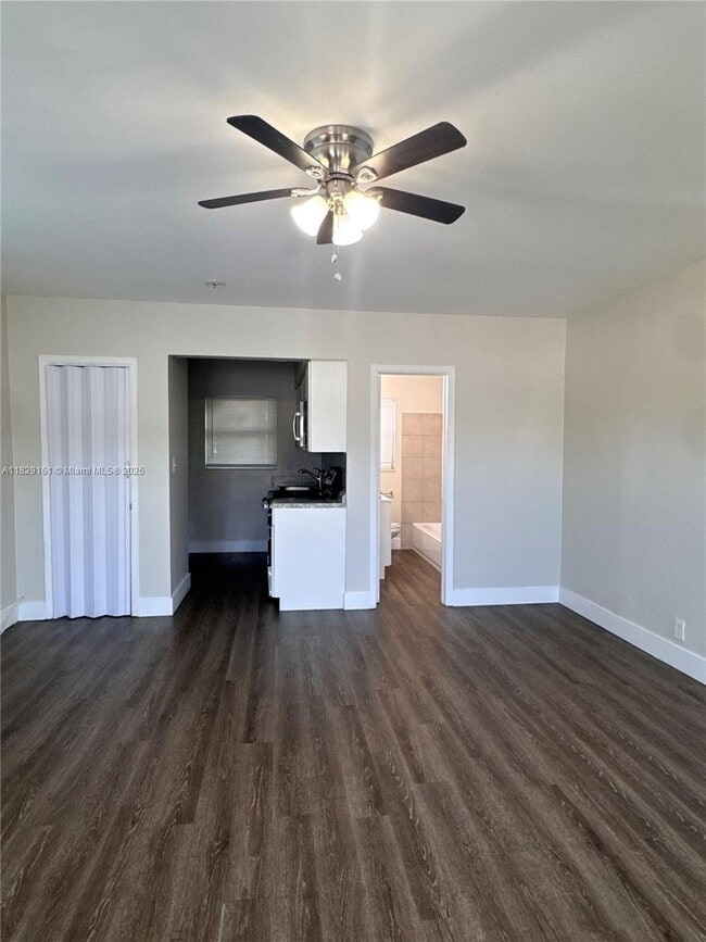 property at 2342 N Federal Hwy