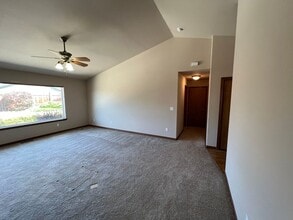 105 Annie Pl in Ellensburg, WA - Building Photo - Building Photo