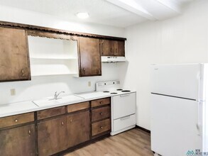 1515 1 W 18th St in Portales, NM - Building Photo - Building Photo
