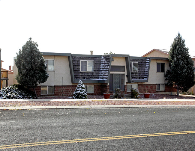 1201 Holland Park Blvd in Colorado Springs, CO - Building Photo - Building Photo