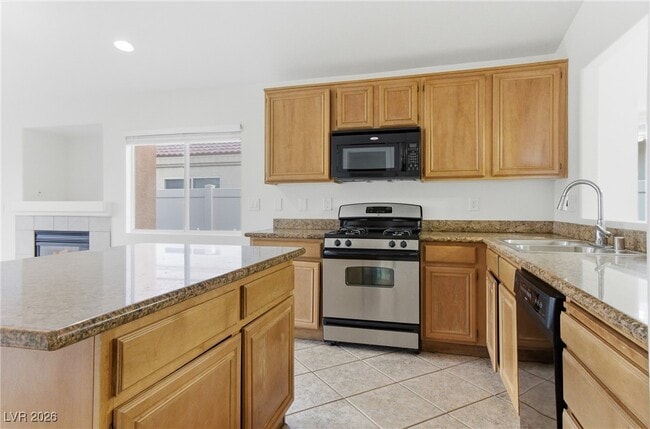 6670 Cinnabar Coast Ln in North Las Vegas, NV - Building Photo - Building Photo