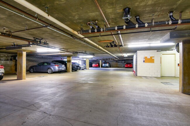 39951 Fremont Blvd, Unit 222 in Fremont, CA - Building Photo - Building Photo
