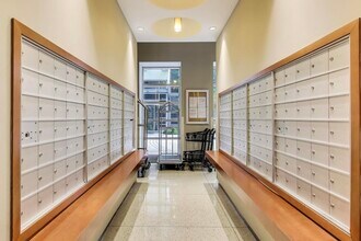 700 N Larrabee St in Chicago, IL - Building Photo - Building Photo