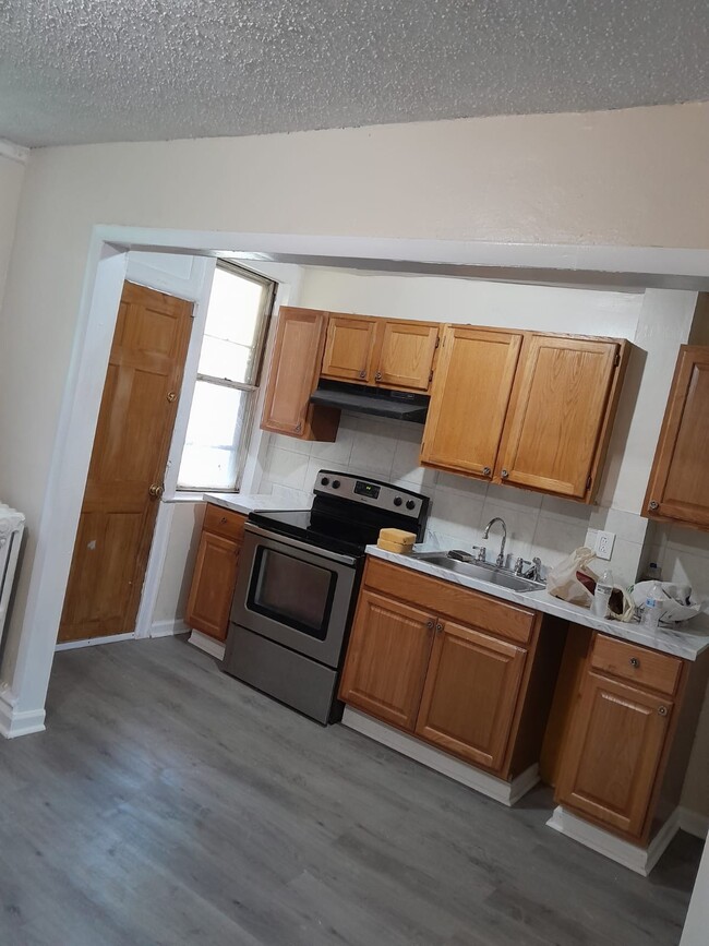 property at 5707 Reedland St