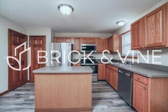 362 Millett Dr in Galloway, OH - Building Photo - Building Photo