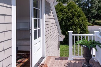 17 Atlantic Ave in Cohasset, MA - Building Photo - Building Photo