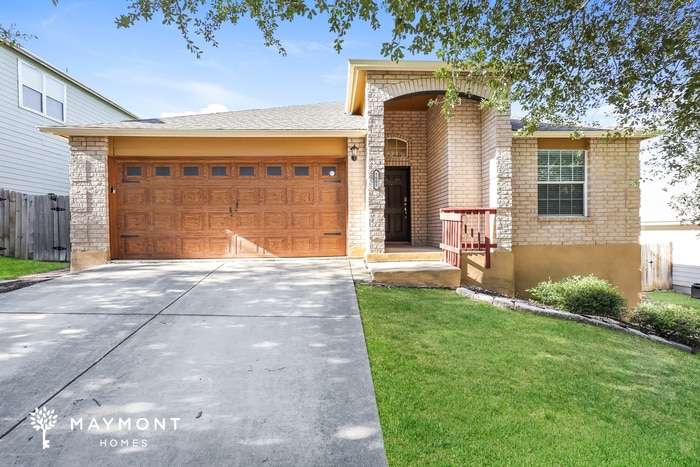 5005 Whisper Cove in Schertz, TX - Building Photo