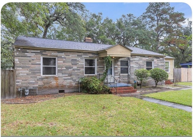 property at 16 Oak Forest Dr