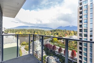 Harbourview in Vancouver, BC - Building Photo