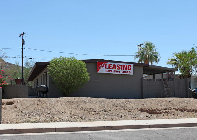 11211 N 16th Ave in Phoenix, AZ - Building Photo - Building Photo