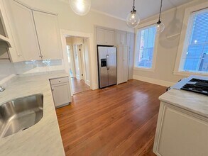 205 E Charlton St-Unit -Unit A in Savannah, GA - Building Photo - Building Photo