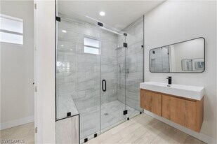 3008 23rd St SW in Lehigh Acres, FL - Building Photo