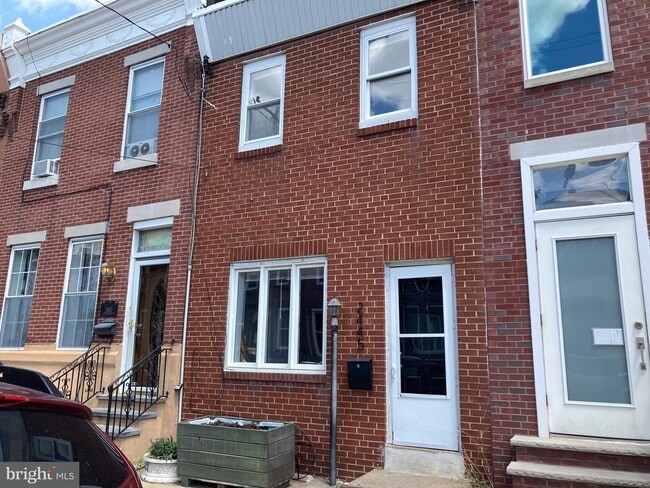 2445 E Huntingdon St in Philadelphia, PA - Building Photo - Building Photo