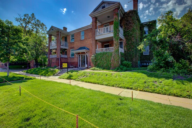 1236 E 12th