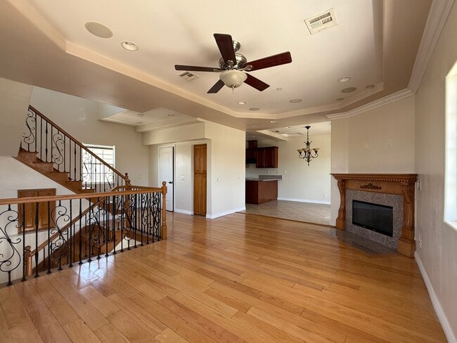 418 W 223rd St in Carson, CA - Foto de edificio - Building Photo