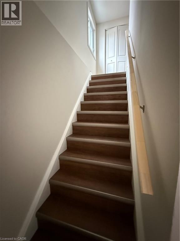 112 Woodpoppy Ct in Kitchener, ON - Building Photo - Building Photo