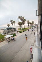 8 Brooks Ave, Unit 5 in Los Angeles, CA - Building Photo - Building Photo