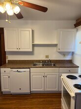 1360 S High St, Unit 2nd floor in Columbus, OH - Building Photo - Building Photo