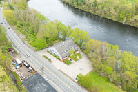 Riverfront Townhouses in Haverhill, MA - Foto de edificio - Building Photo