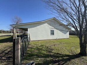 3 John Kay Rd in Huntsville, TX - Building Photo - Building Photo