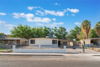 3320 Osage Ave in Las Vegas, NV - Building Photo - Building Photo