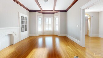 12 Lyman St in Waltham, MA - Building Photo