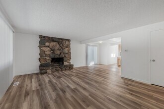 924 Emma Ave in Coeur d'Alene, ID - Building Photo - Building Photo