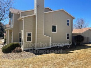 8089 Lexington Park Dr in Colorado Springs, CO - Building Photo - Building Photo