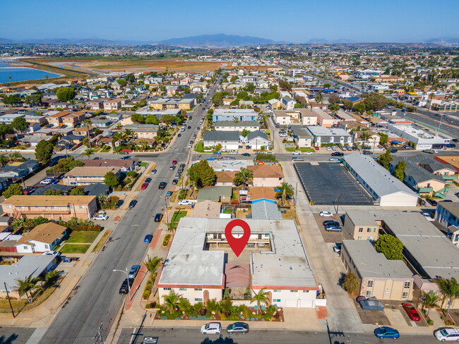 635 Emory St in Imperial Beach, CA - Building Photo - Building Photo