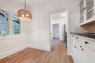 633 Alcazar Ave in Coral Gables, FL - Building Photo - Building Photo