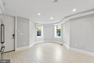2035 13th St NW in Washington, DC - Building Photo - Building Photo