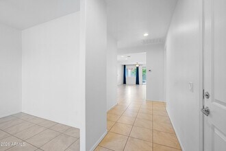 2543 W Arroyo Way in San Tan Valley, AZ - Building Photo - Building Photo