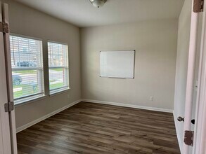 109 Osier Pass in Hutto, TX - Building Photo - Building Photo