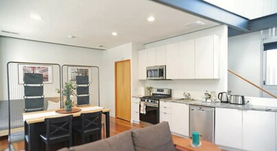 820 11th Ave in San Diego, CA - Building Photo - Building Photo