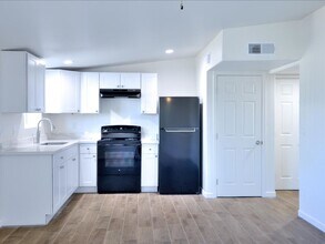 2643 N Estrella Ave in Tucson, AZ - Building Photo - Building Photo