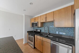 929 Portland Ave in Minneapolis, MN - Building Photo - Building Photo