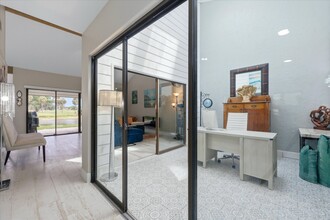 4401 Glebe Farm Rd in Sarasota, FL - Building Photo - Building Photo